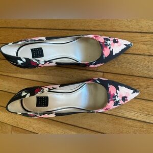 WHBM Olivia pumps